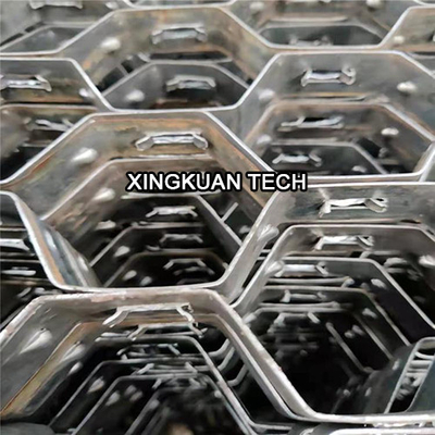 type hexagonal de l'acier au carbone H de 2.5X25mmX50mm Mesh Wire Low pour la doublure réfractaire